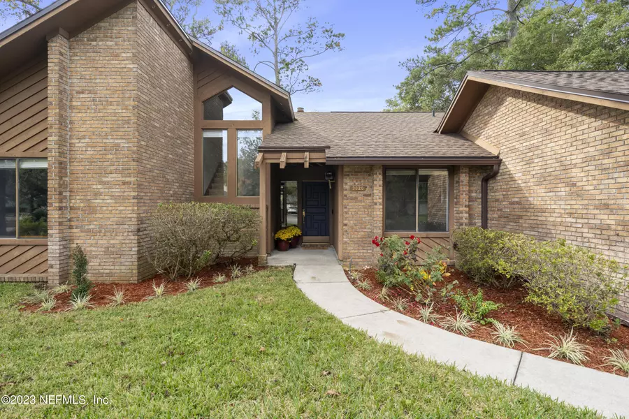 3020 AUTUMN WOOD CT, Jacksonville, FL 32216