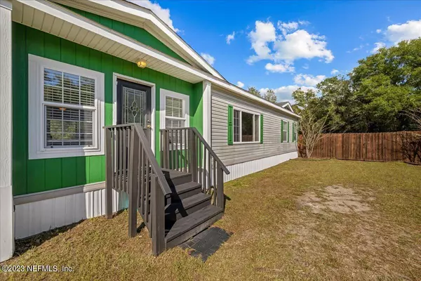 Pomona Park, FL 32181,1596 HIGHWAY 17