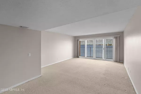 Jacksonville, FL 32207,1574 LE BARON AVE #1574