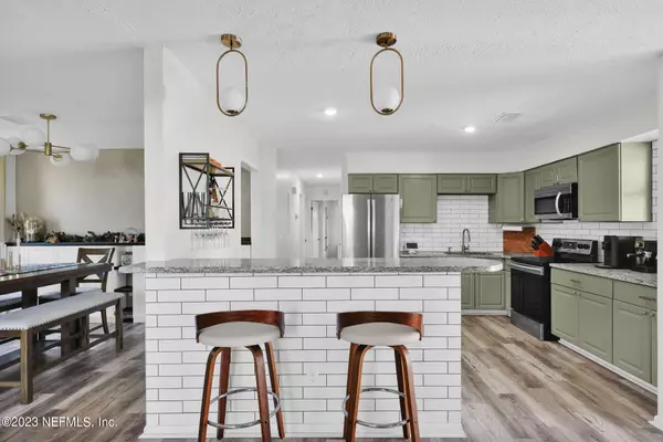 Jacksonville Beach, FL 32250,412 13TH AVE S