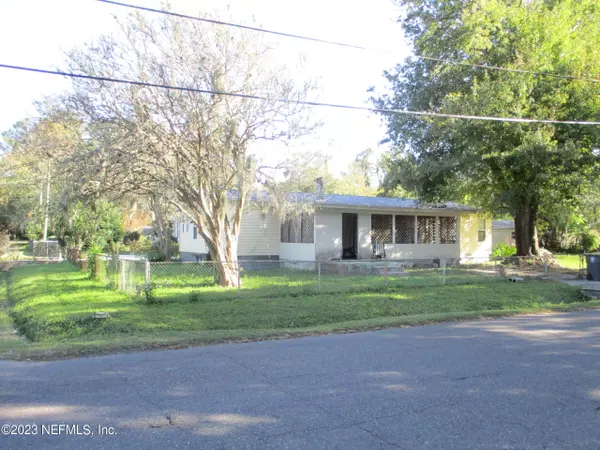 4604 CLINTON AVE, Jacksonville, FL 32207