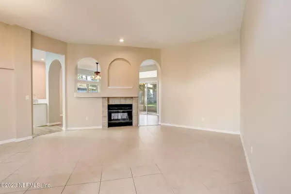 Orange Park, FL 32073,331 CANOE CIR