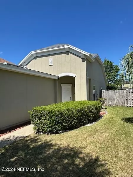 212 BROOKFALL DR, St Augustine, FL 32092