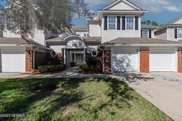 Fleming Island, FL 32003,2046 SECRET GARDEN LN #206