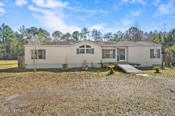 Callahan, FL 32011,44145 PINEBREEZE CIR