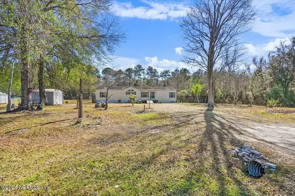 Callahan, FL 32011,44145 PINEBREEZE CIR