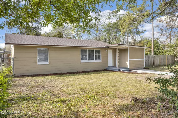 5268 COLLINS RD, Jacksonville, FL 32244