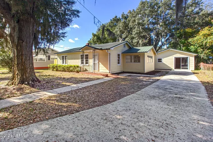 1622 HUSSON AVE, Palatka, FL 32177