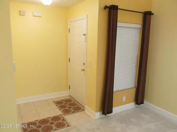 Jacksonville, FL 32244,6057 E MAGGIES CIR E #114