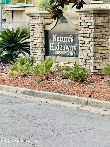 6057 E MAGGIES CIR E #114, Jacksonville, FL 32244