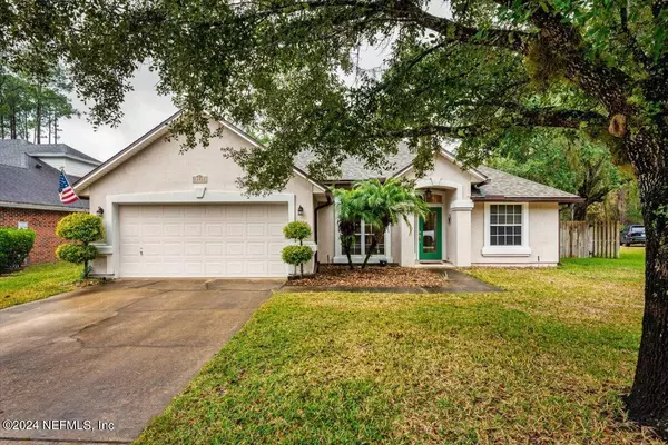 12012 W LIBERTY LAKE DR, Jacksonville, FL 32258