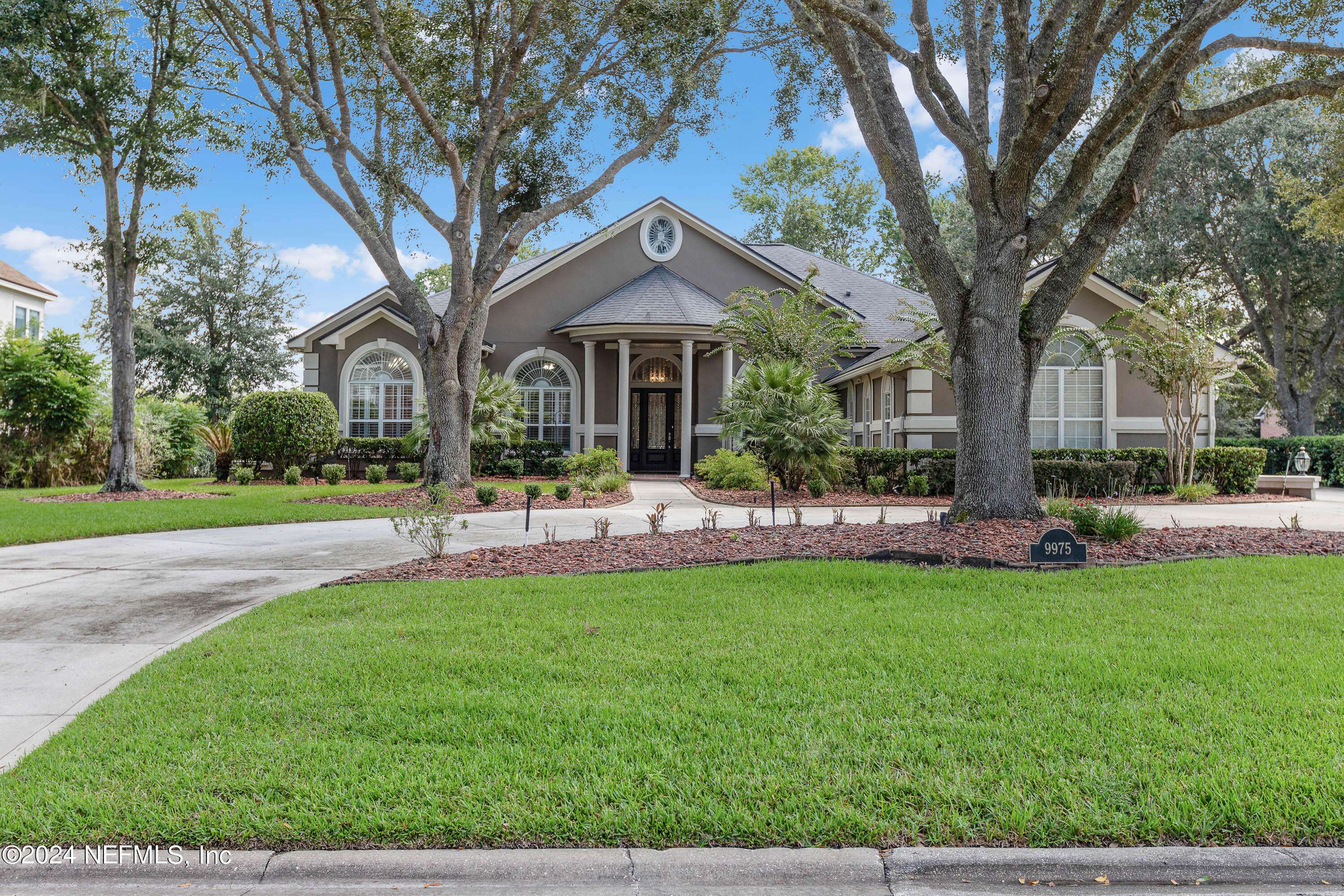9975 VINEYARD LAKE RD E, Jacksonville, FL 32256