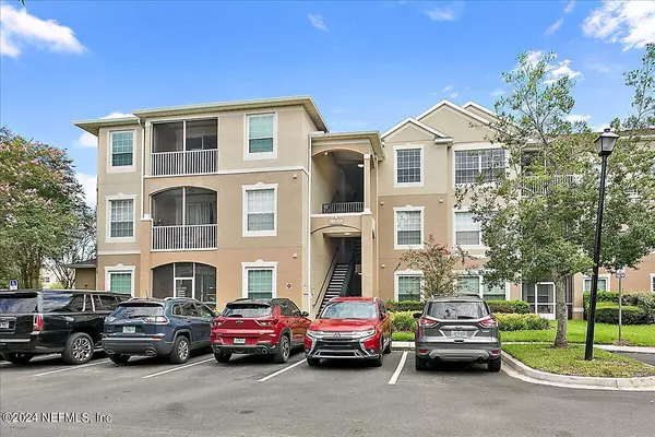 7990 BAYMEADOWS RD E #1024, Jacksonville, FL 32256