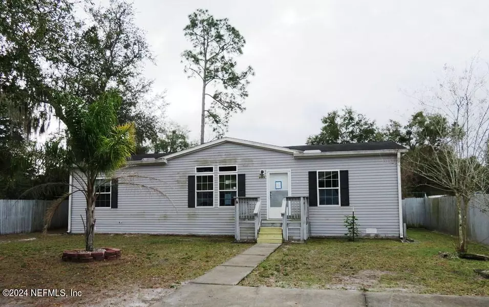 6005 7TH MNR E, Palatka, FL 32177