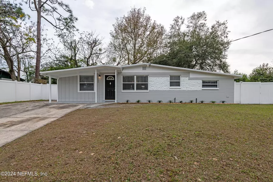 152 ROLLIN DR, Orange Park, FL 32073