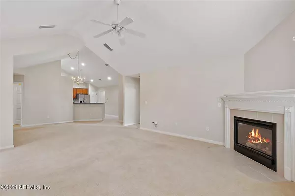 Jacksonville, FL 32257,4261 SUNBEAM LAKE DR