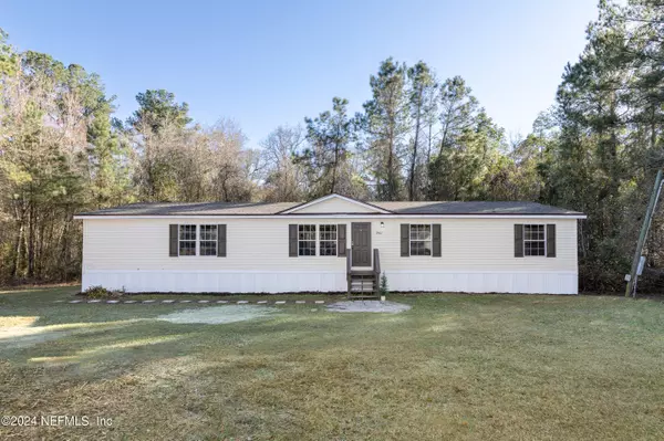 2461 OLEANDER AVE, Middleburg, FL 32068