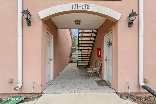 Jacksonville Beach, FL 32250,173 JARDIN DE MER PL #173