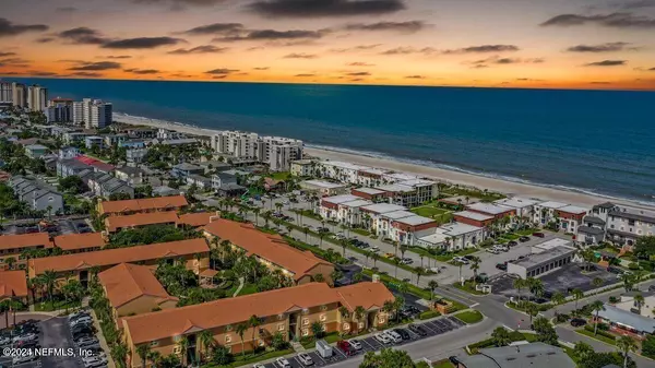 Jacksonville Beach, FL 32250,100 LAGUNA VILLAS BLVD S #G11