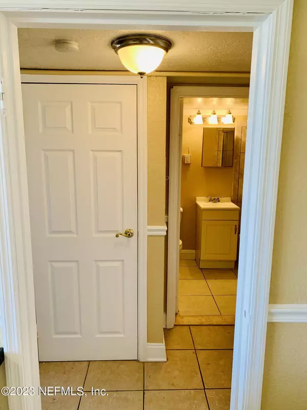 Jacksonville, FL 32202,311 W ASHLEY ST #305