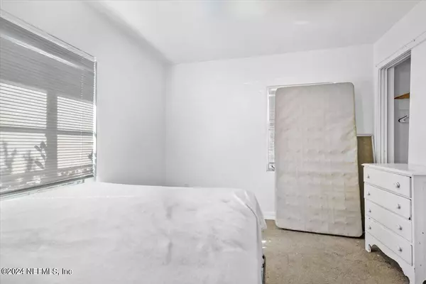 Palatka, FL 32177,214 AZALEA CIR