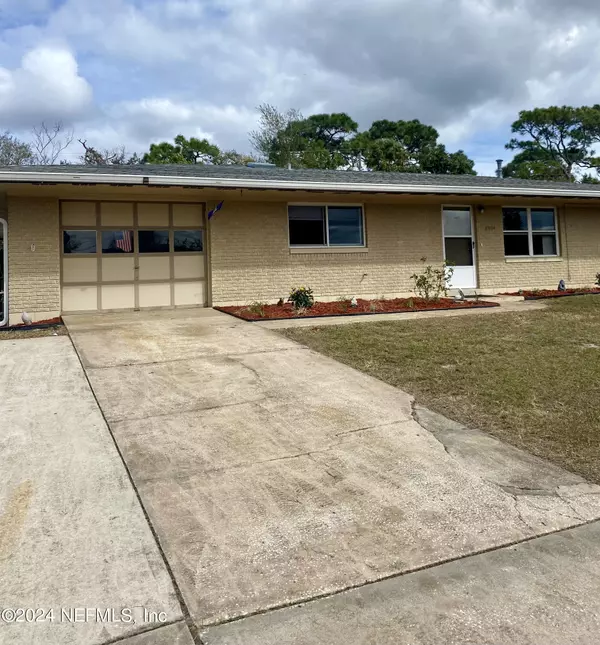 Titusville, FL 32796,2904 LARKSPUR ST