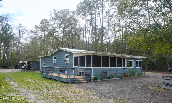 Palatka, FL 32177,219 JOHNS RD