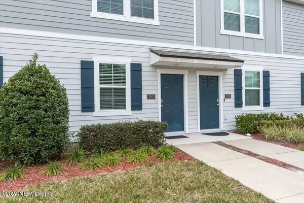 Orange Park, FL 32065,575 OAKLEAF PLANTATION Pkwy #107