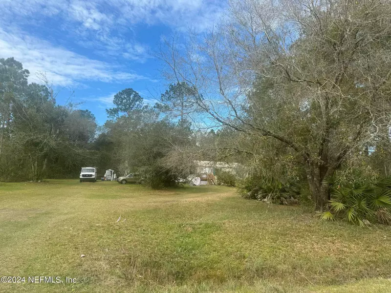 10345 BECKENGER AVE, Hastings, FL 32145