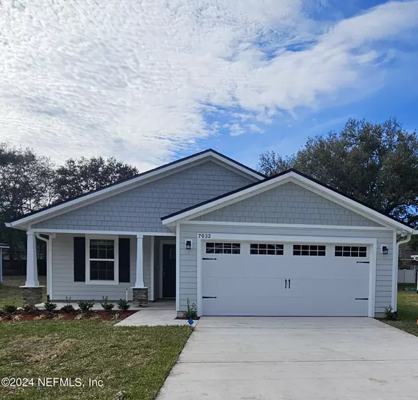 7032 LOVES DR, Jacksonville, FL 32222