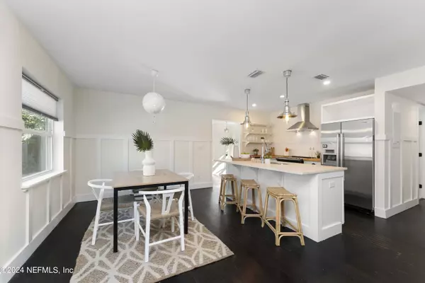 Atlantic Beach, FL 32233,885 EAST COAST DR