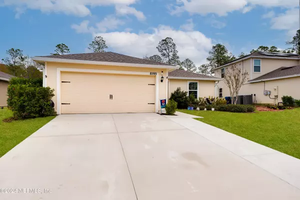 8593 LAKE GEORGE CIR E, Macclenny, FL 32063