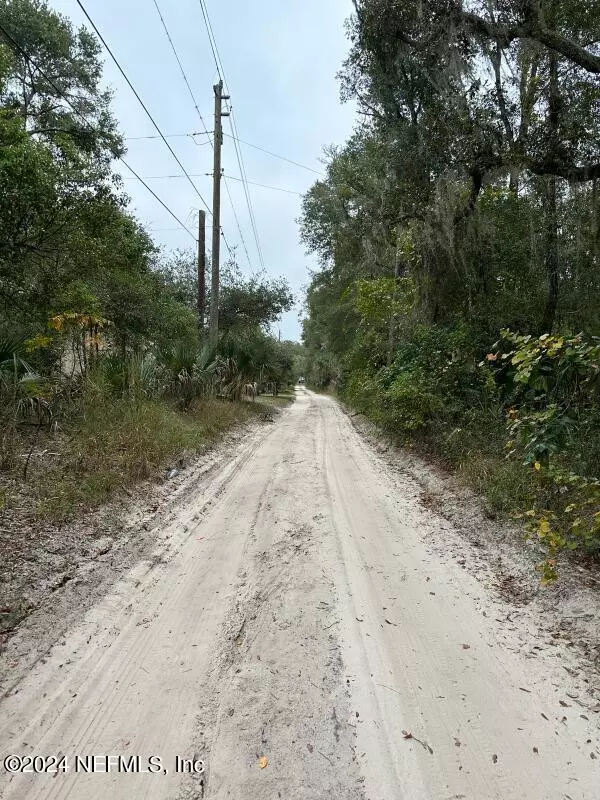 Pomona Park, FL 32181,110 GAY WHITE WAY