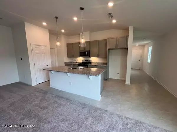 St Johns, FL 32259,38 BOULDER LN