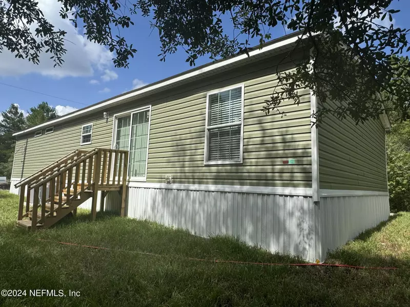 313 KINGSTON BLVD, Satsuma, FL 32189