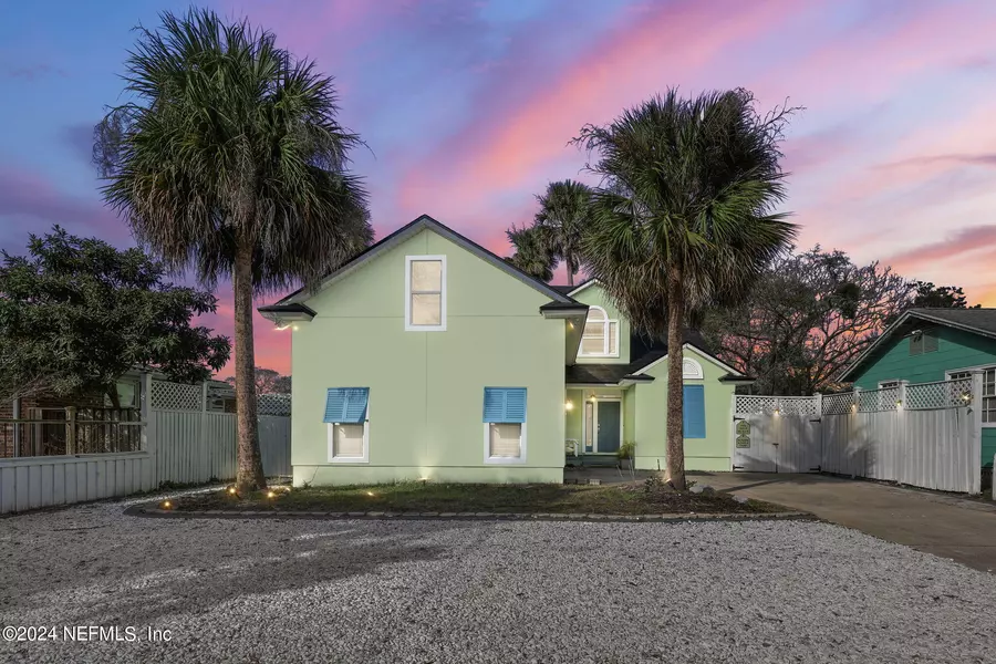 1221 4TH AVE N, Jacksonville Beach, FL 32250