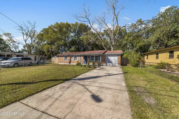 Jacksonville, FL 32254,750 NEW CT W