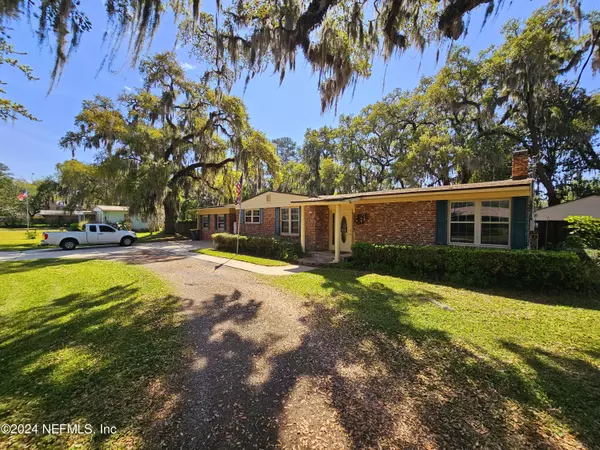 5306 CRUZ RD, Jacksonville, FL 32207