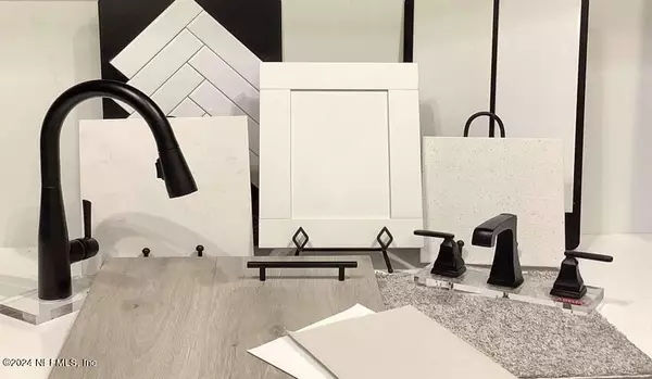 Orange Park, FL 32605,638 BARTRAM DOWNS RD