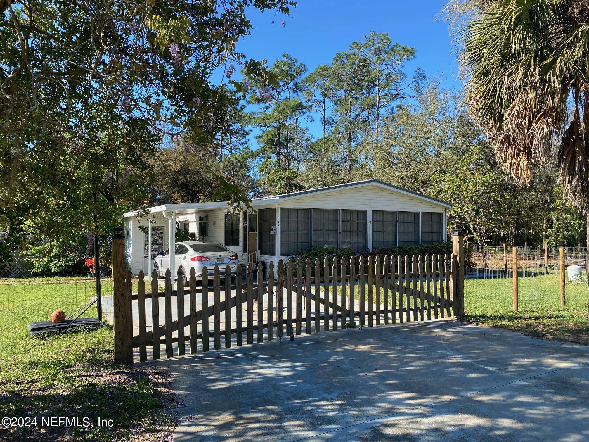 103 PAMELA ST, Interlachen, FL 32148