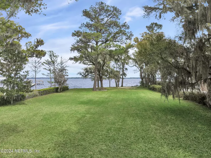 3079 ANDERSON RD, Green Cove Springs, FL 32043