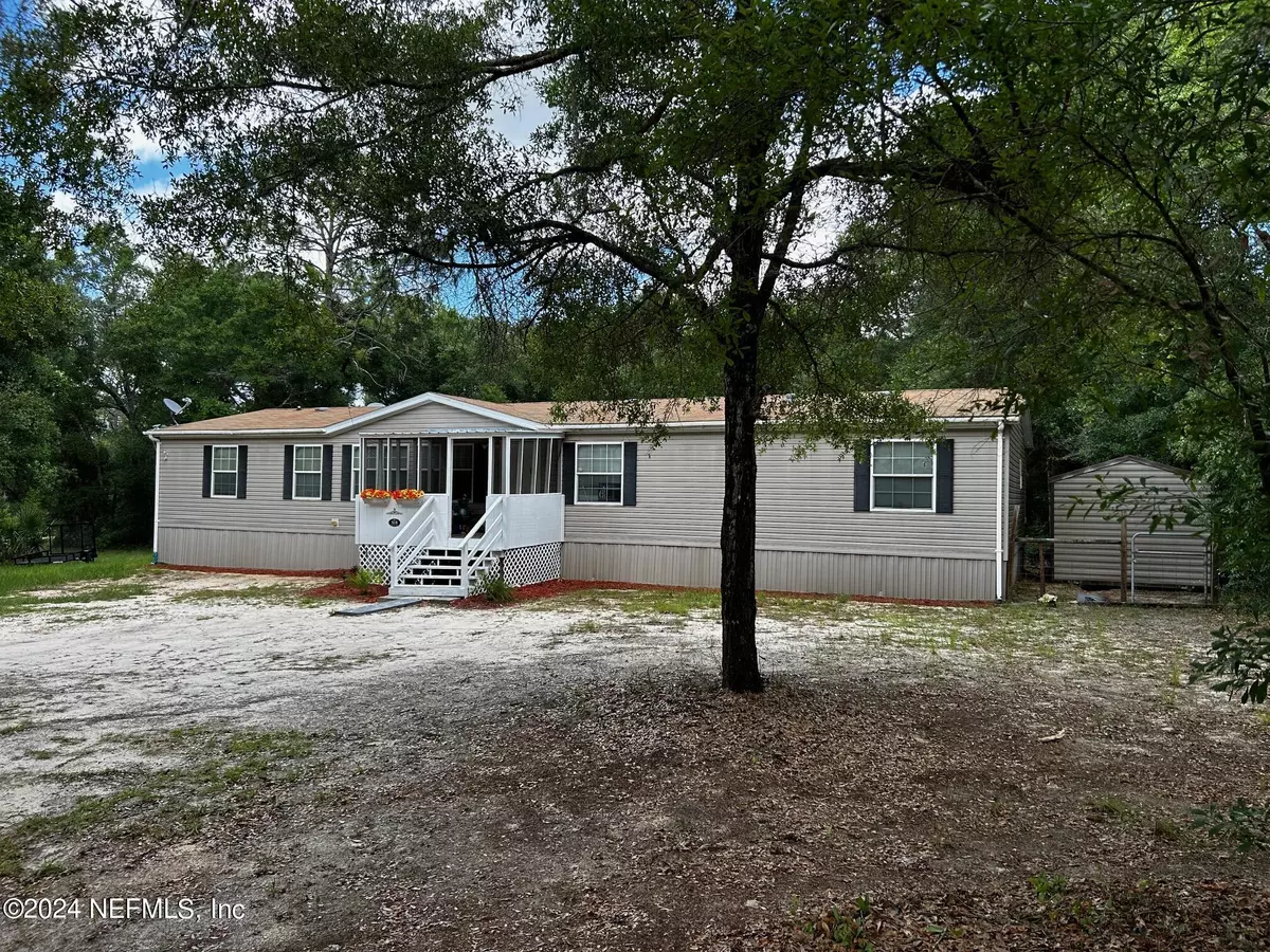 Melrose, FL 32666,318 LAKE SERENA DR