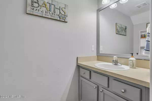 712 MIDDLE BRANCH WAY St. Johns, FL 32259