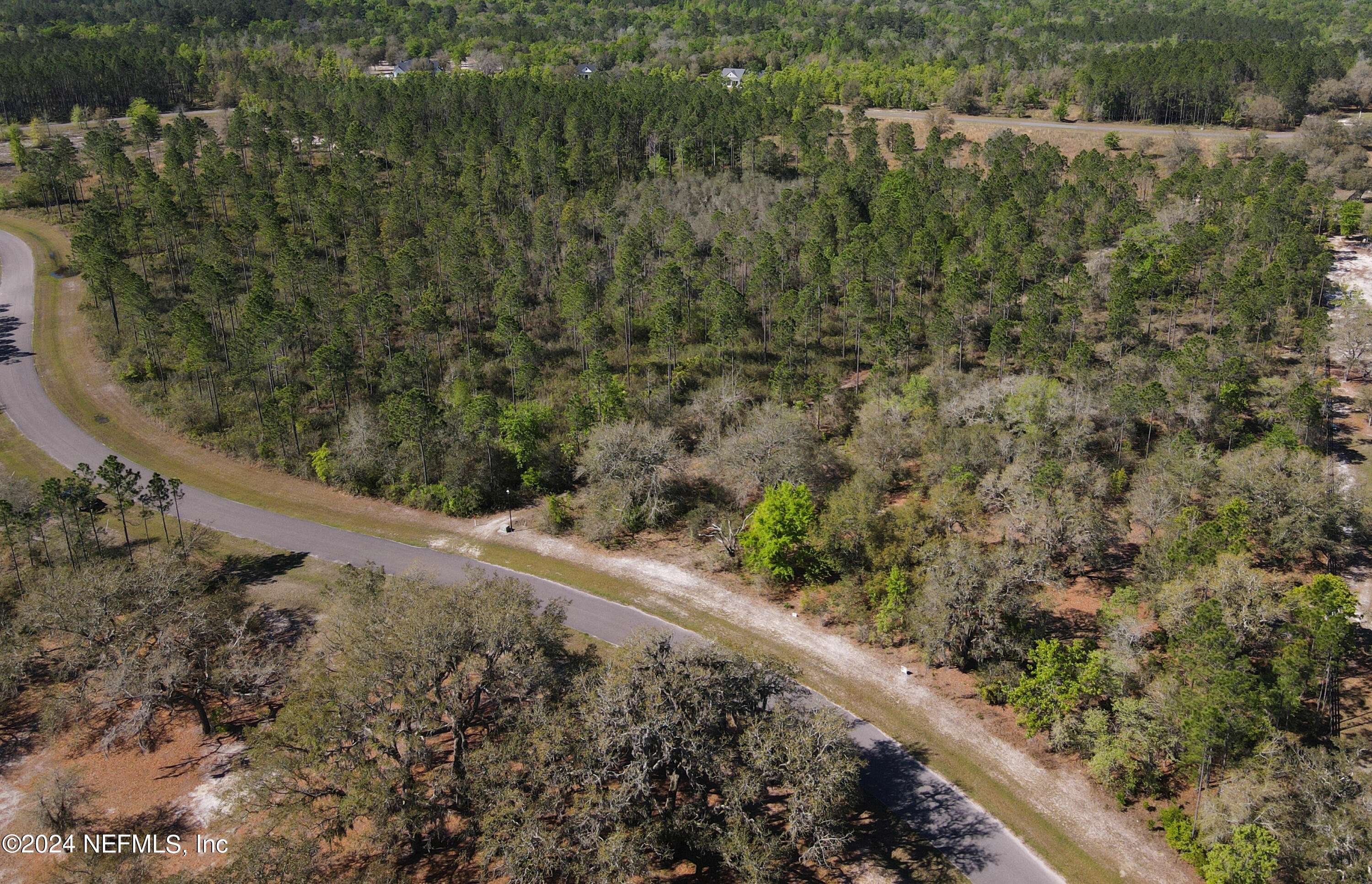 16313 DEACON DR, Bryceville, FL 32009