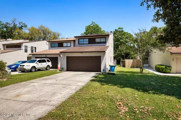 Jacksonville, FL 32211,739 EGRET BLUFF LN