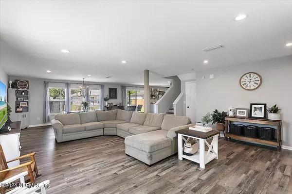 Yulee, FL 32097,76031 LONG POND LOOP