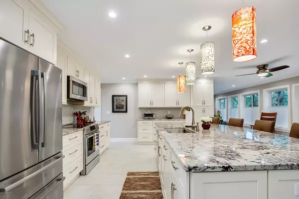 Ponte Vedra Beach, FL 32082,280 DEER RUN DR S