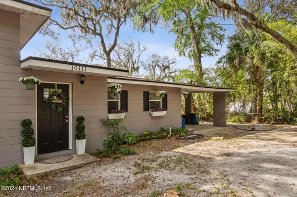 Jacksonville, FL 32225,10111 LAKE VIEW ROAD WEST RD W