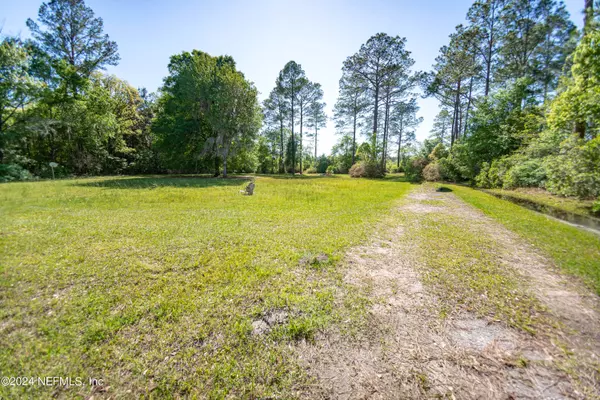 Sanderson, FL 32087,5591 COUNTY ROAD 231