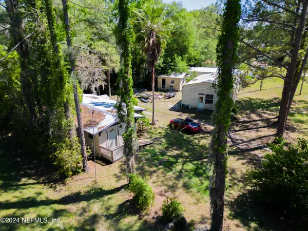 Satsuma, FL 32189,102 JILL LN